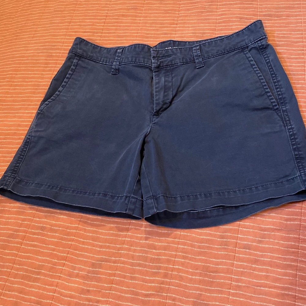 Gap shorts